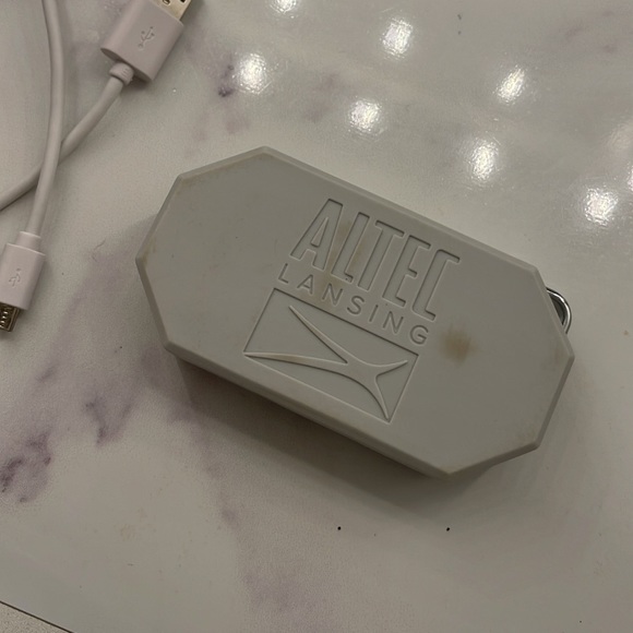 bluetooth speaker - Picture 3 of 4